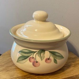 Pfaltzgraff Garden Party sugar bowl